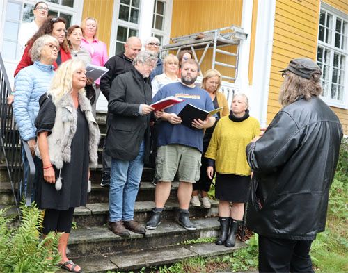Gro Dahle og datteren Ninni Nyhus.